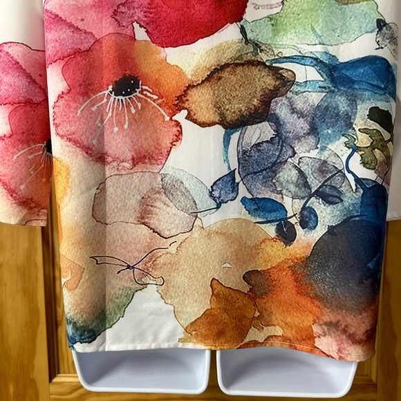 EUC, Women’s 3/4 Sleeve Sz M Button Down Multi-Color Blouse, V556 - Picture 11 of 12